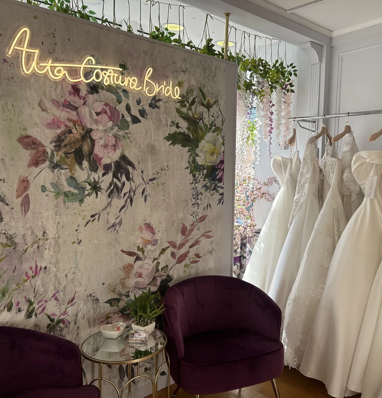 Photo of Alta Costura Showroom Interior