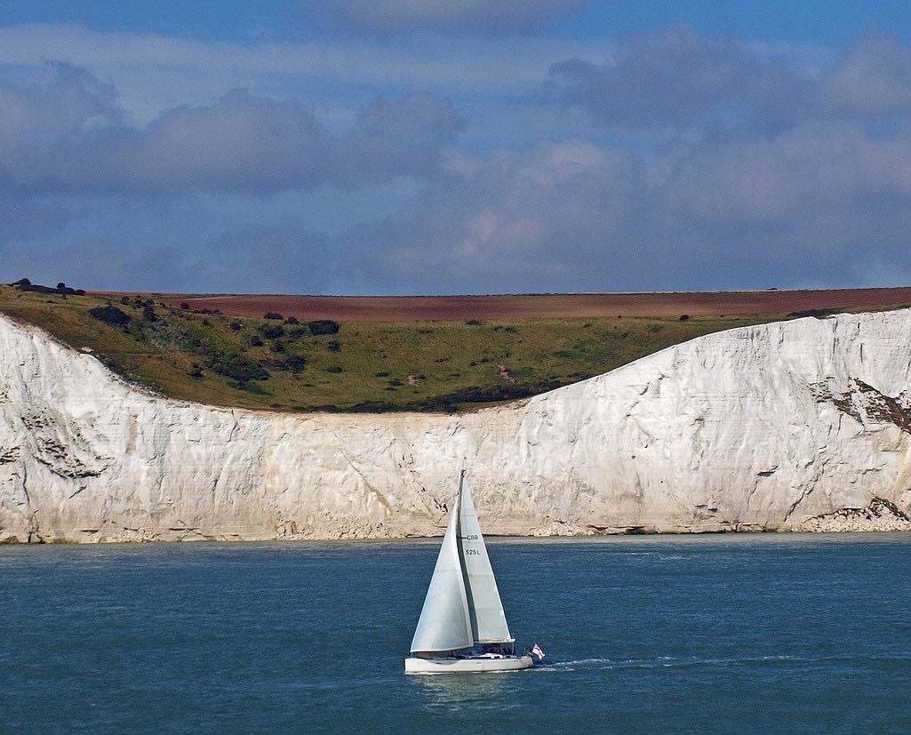 Seven Stunning Wedding Venues in Kent. Desktop Image