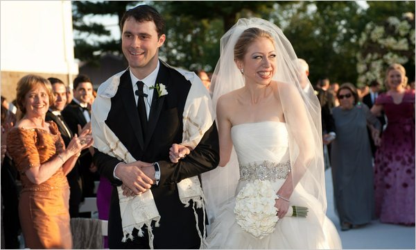 Chelsea Clinton in her stunning wedding dress