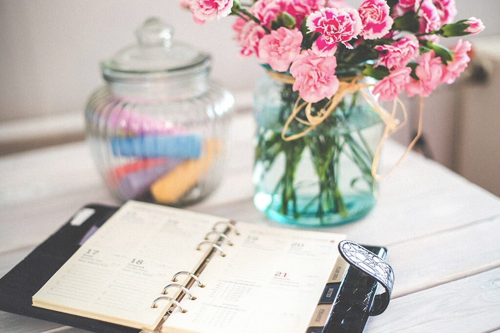 Should you use a wedding planner?. Desktop Image