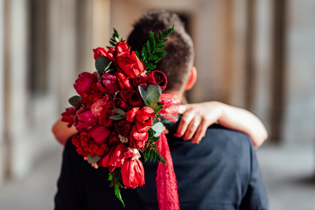 Your guide to a Valentines Day wedding. Desktop Image