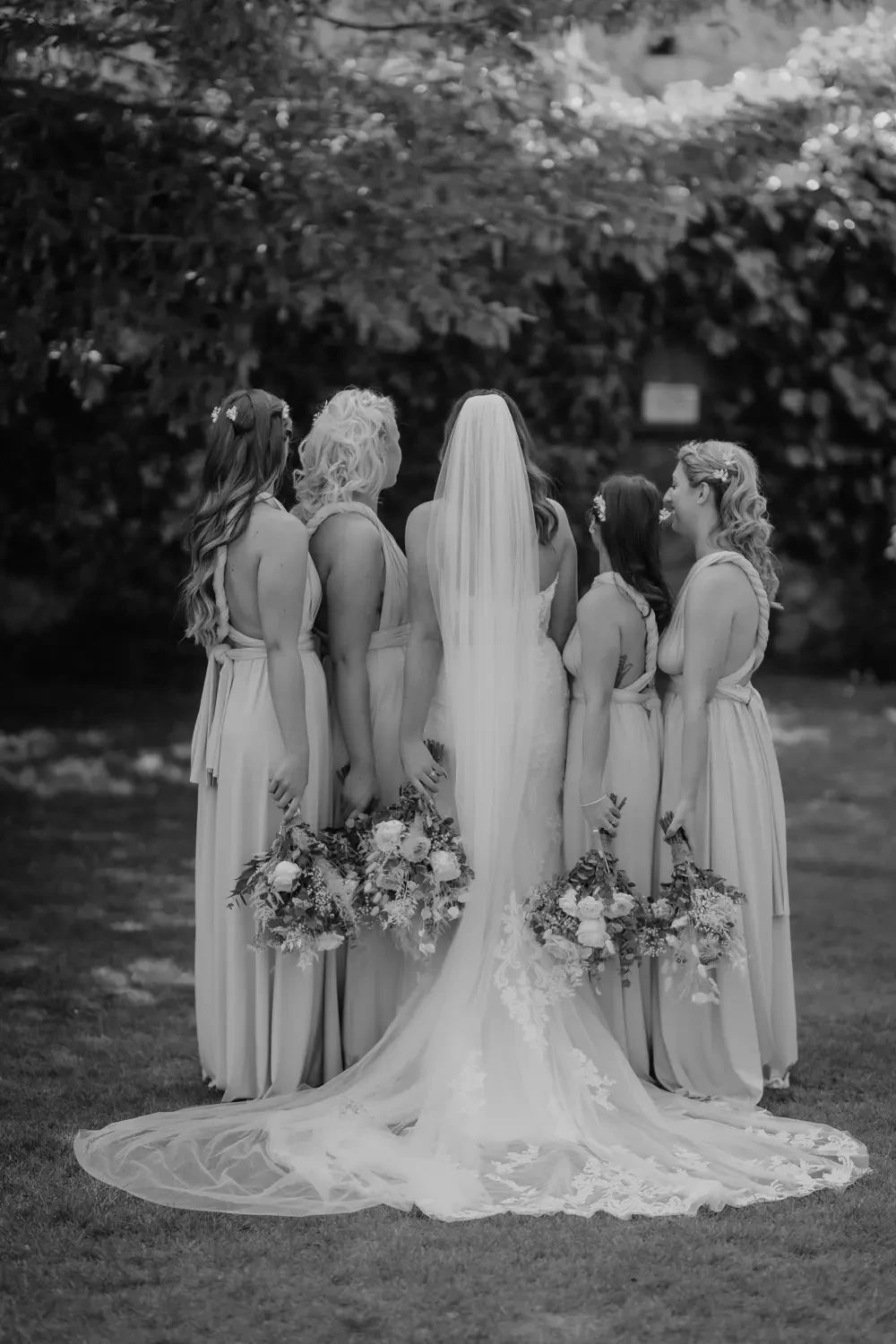 Gallery Image #slidesGrid4