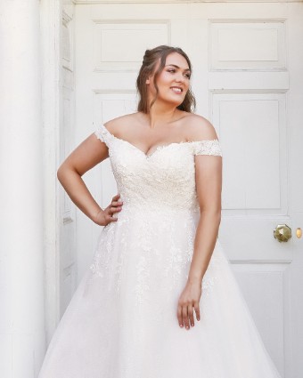 Phoenix Gowns Lyla PH7006 Lyla #0 default Ivory thumbnail